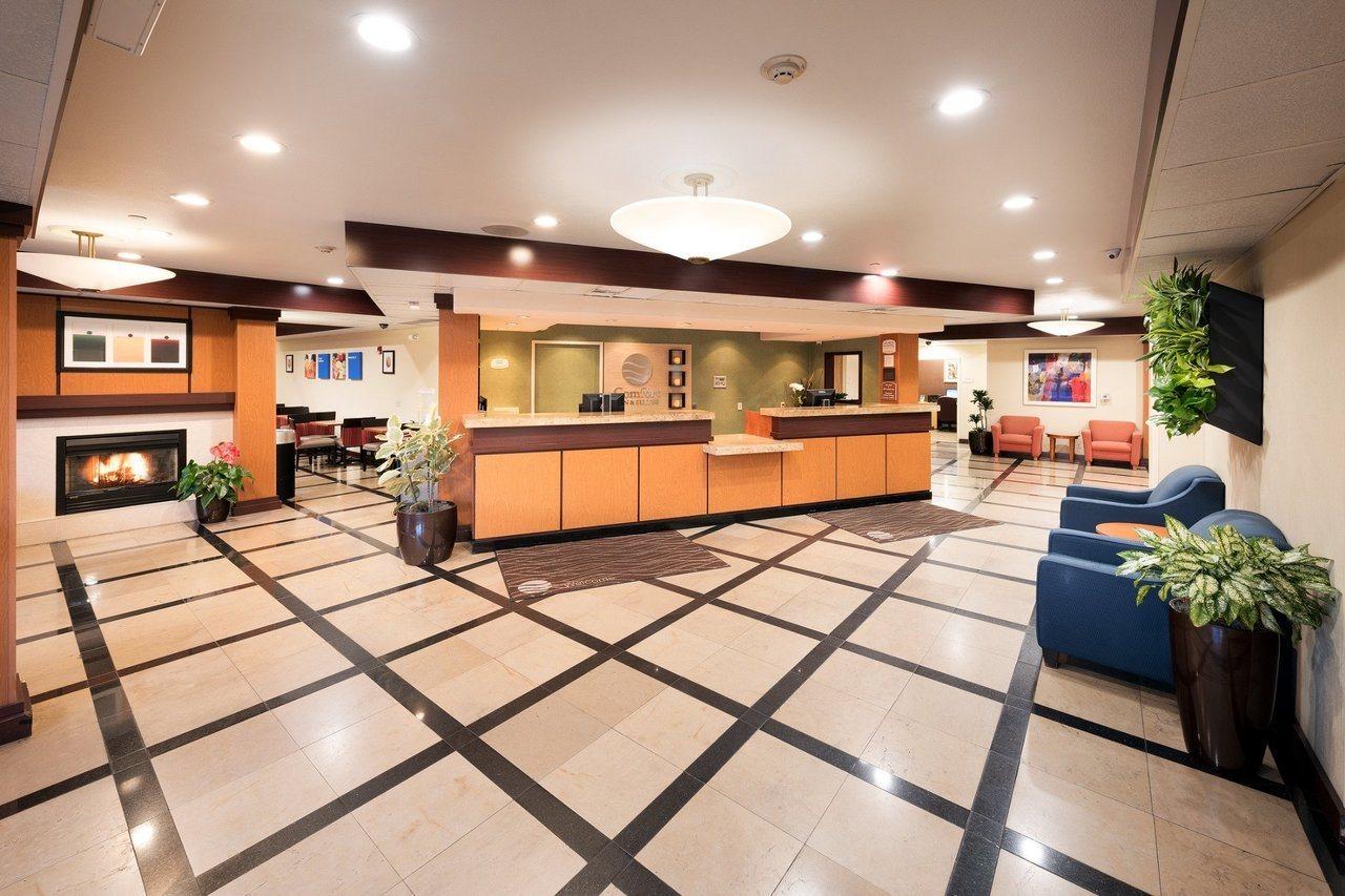 Comfort Inn & Suites Oakland Airport Exterior photo